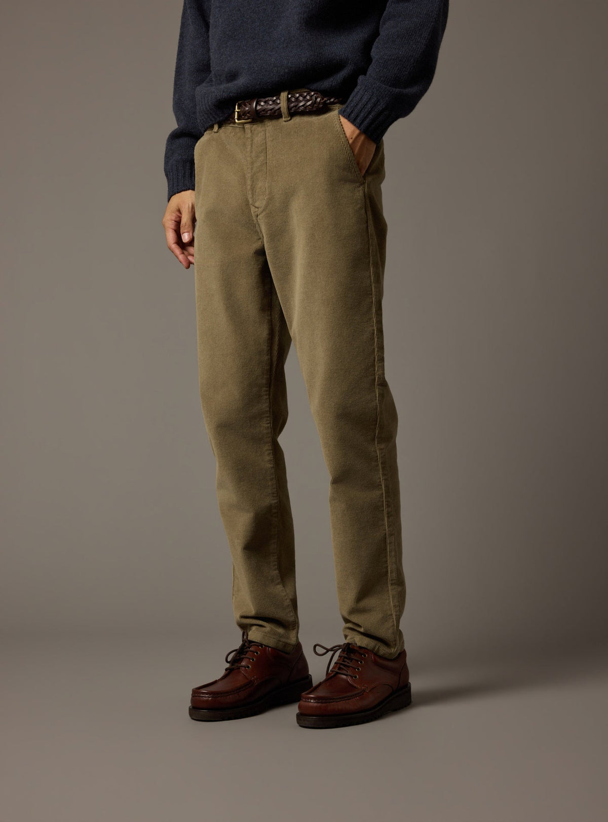 Chino Axel Dusky