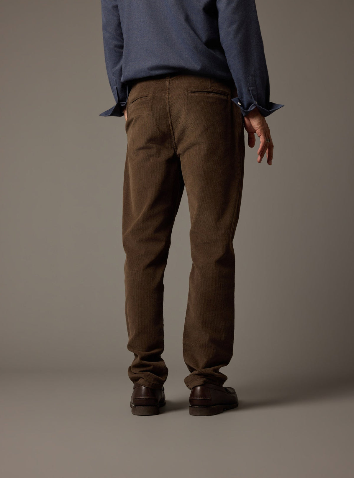 Chino Axel Moka